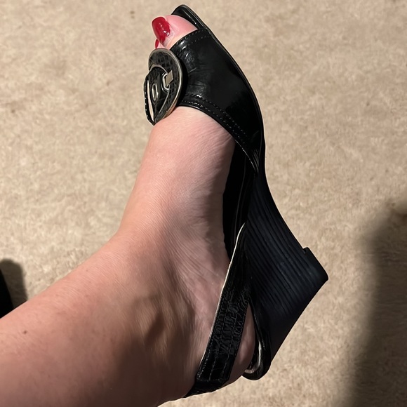 Black patent wedge. Size 37 - Picture 3 of 3